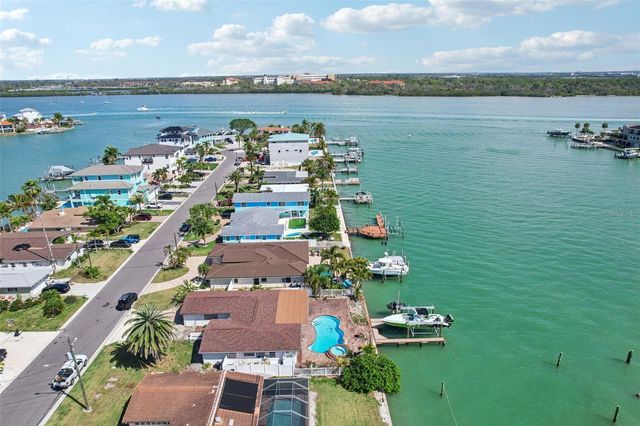 565 CRYSTAL DRIVE, Madeira Beach, FL 33708