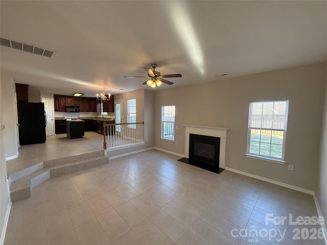 203 Almora Loop, Mooresville, NC 28115