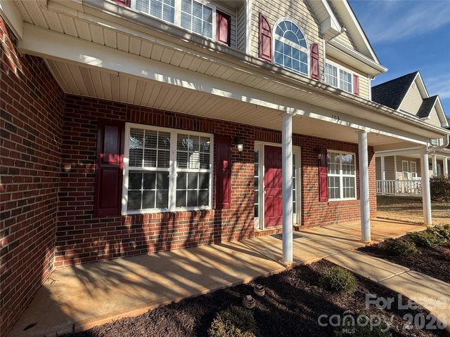 203 Almora Loop, Mooresville, NC 28115