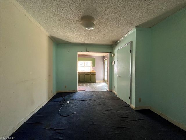 3014 Gilbert Street, Winston-salem, NC 27107