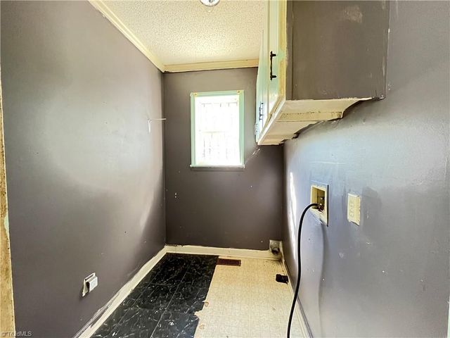 3014 Gilbert Street, Winston-salem, NC 27107