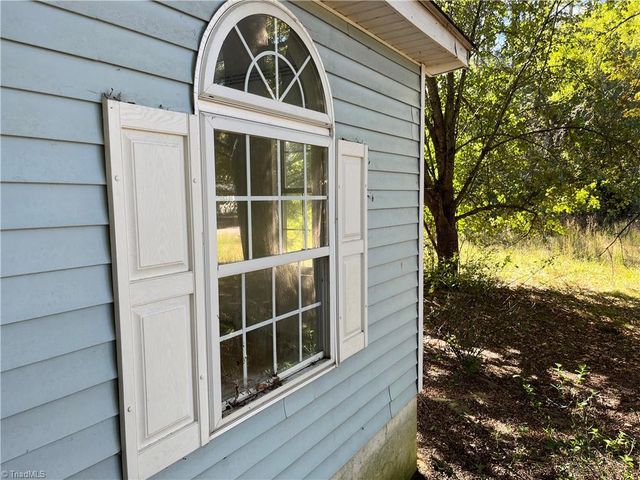 3014 Gilbert Street, Winston-salem, NC 27107