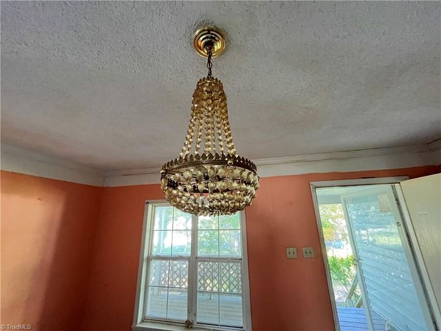 3014 Gilbert Street, Winston-salem, NC 27107