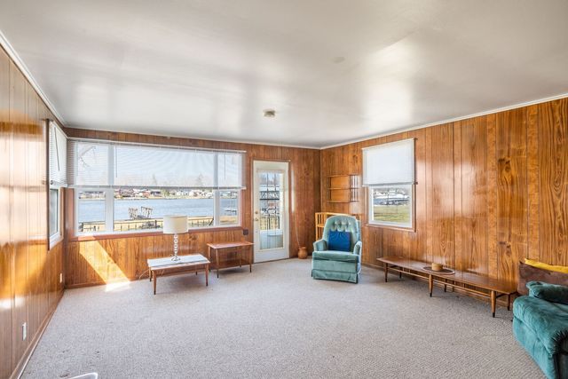 1906 River Terrace Drive, Johnsburg, IL 60051