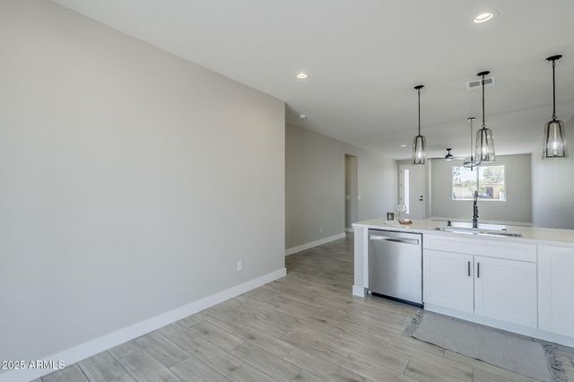 392 W LINCOLN Avenue, Coolidge, AZ 85128