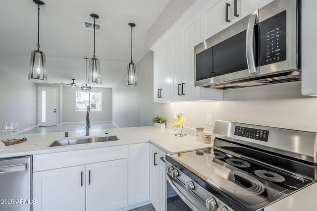 392 W LINCOLN Avenue, Coolidge, AZ 85128