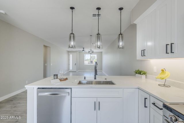 392 W LINCOLN Avenue, Coolidge, AZ 85128