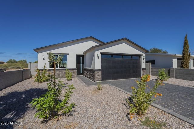 392 W LINCOLN Avenue, Coolidge, AZ 85128