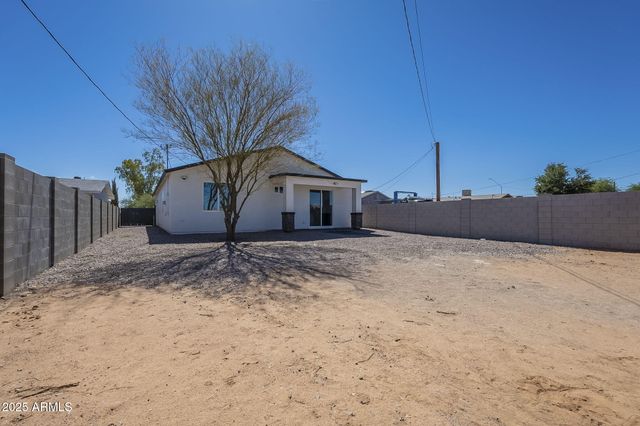 392 W LINCOLN Avenue, Coolidge, AZ 85128