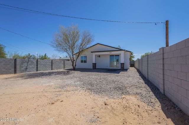 392 W LINCOLN Avenue, Coolidge, AZ 85128