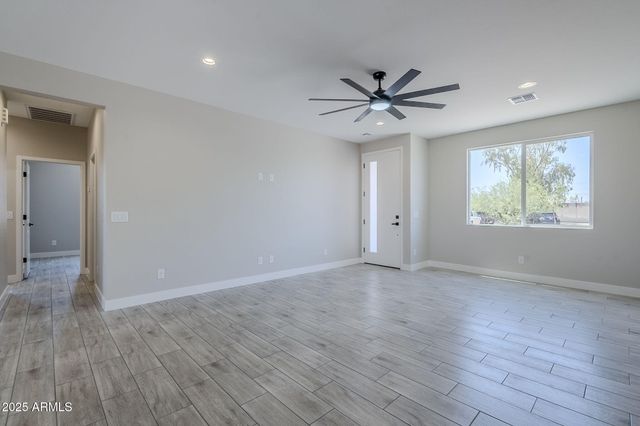 392 W LINCOLN Avenue, Coolidge, AZ 85128