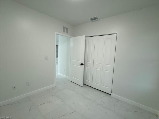 1775 Glenway CT, Fort Myers, FL 33916