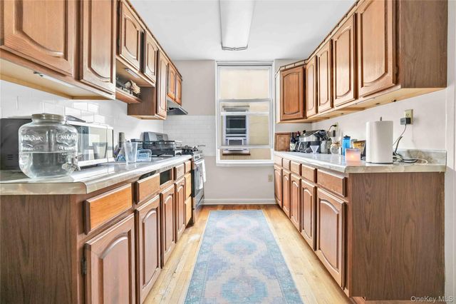 2334 28th Street, Astoria, NY 11105