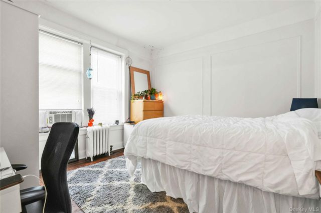 2334 28th Street, Astoria, NY 11105
