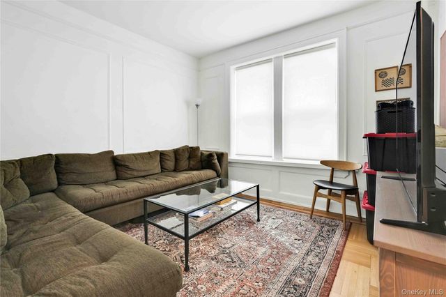 2334 28th Street, Astoria, NY 11105