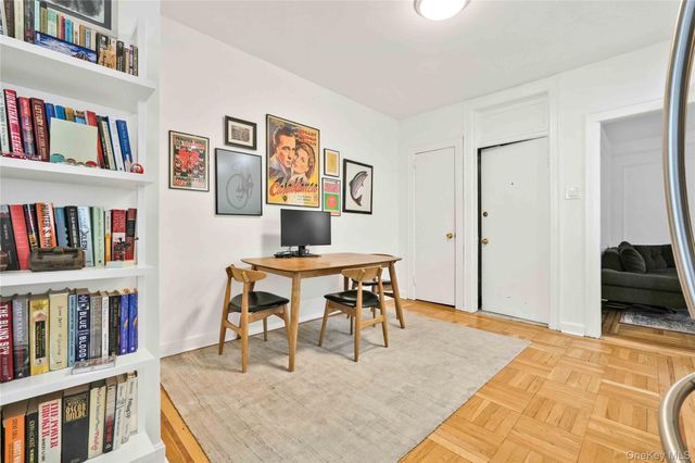 2334 28th Street, Astoria, NY 11105