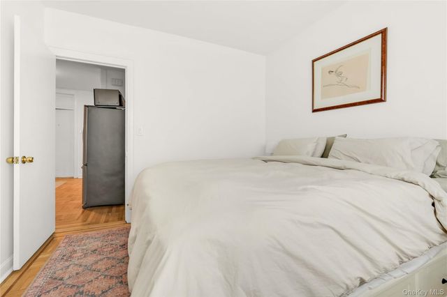 2334 28th Street, Astoria, NY 11105