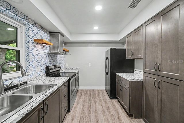273 S OLEANDER STREET, Longwood, FL 32750