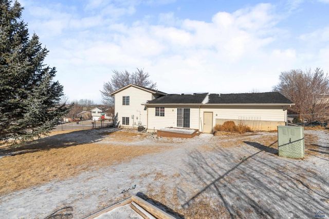 5391 S PITCH DR, Rapid City, SD 57703