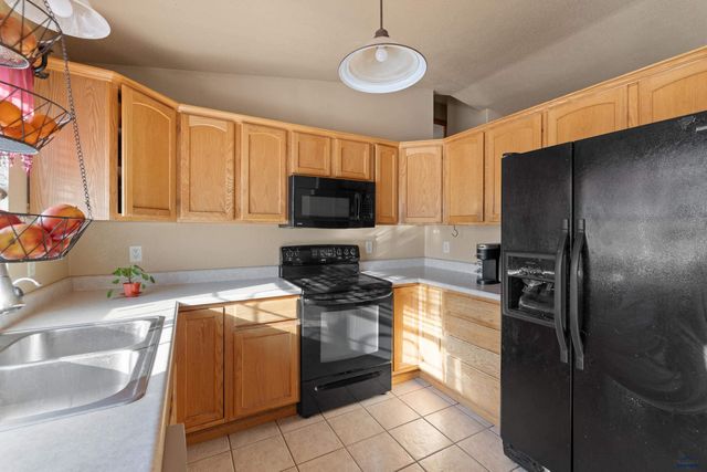 5391 S PITCH DR, Rapid City, SD 57703