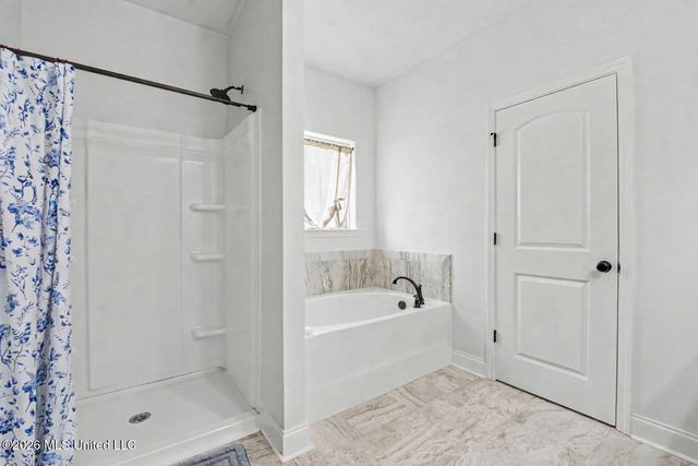 13232 W Jackson Lee Drive, Ocean Springs, MS 39564