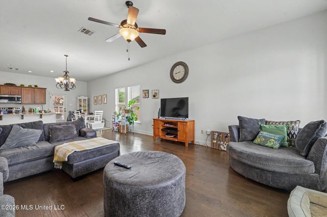 13232 W Jackson Lee Drive, Ocean Springs, MS 39564