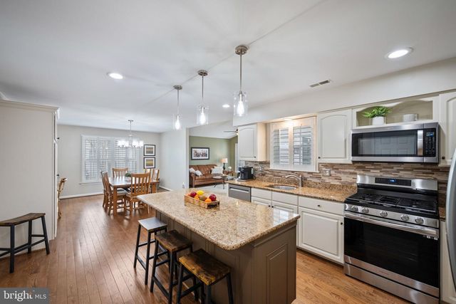 1008 SUMMER SWEET LN, Mount Airy, MD 21771