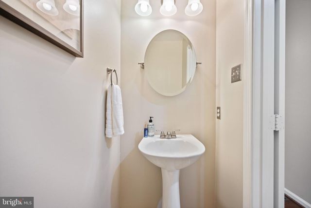 1008 SUMMER SWEET LN, Mount Airy, MD 21771