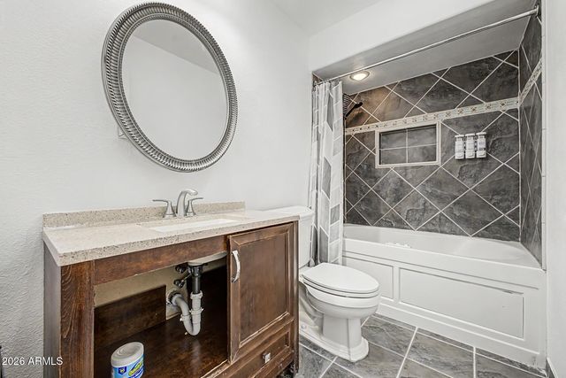 7208 W SUNNYSLOPE Lane, Peoria, AZ 85345