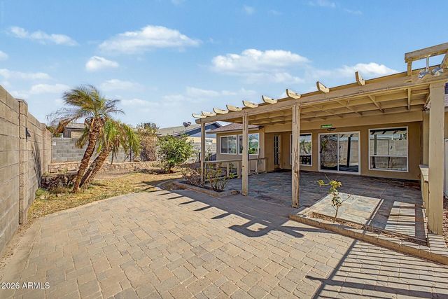 7208 W SUNNYSLOPE Lane, Peoria, AZ 85345