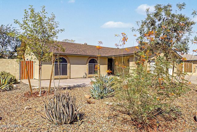 7208 W SUNNYSLOPE Lane, Peoria, AZ 85345