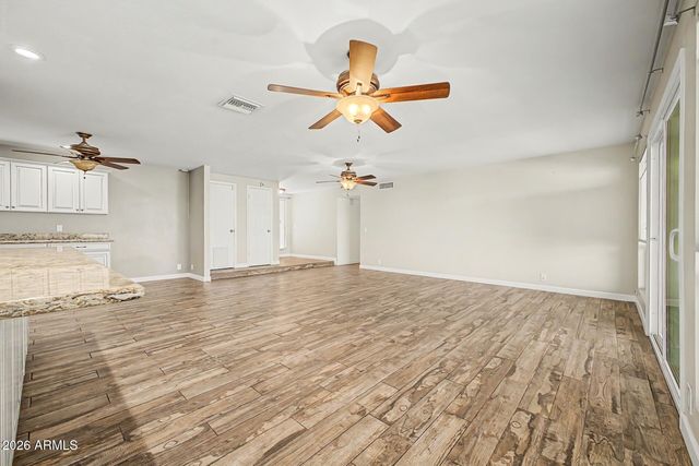 7208 W SUNNYSLOPE Lane, Peoria, AZ 85345