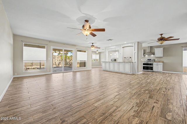 7208 W SUNNYSLOPE Lane, Peoria, AZ 85345