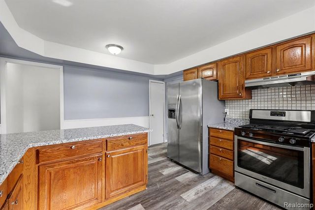 25237 Malvina Avenue, Warren, MI 48089