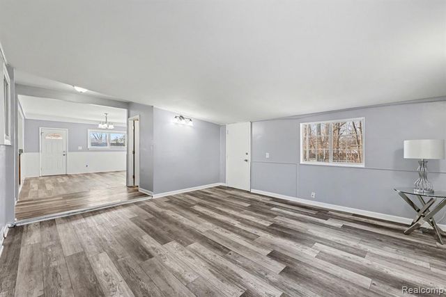 25237 Malvina Avenue, Warren, MI 48089