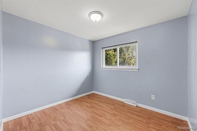 25237 Malvina Avenue, Warren, MI 48089