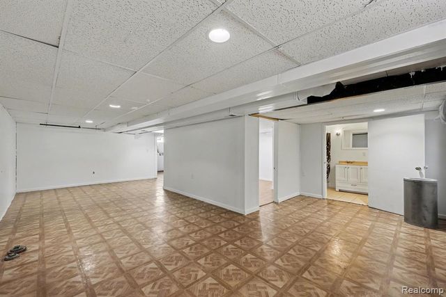 25237 Malvina Avenue, Warren, MI 48089