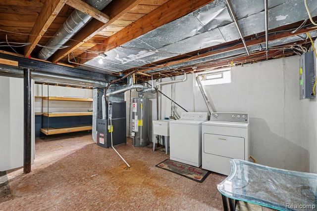 25237 Malvina Avenue, Warren, MI 48089