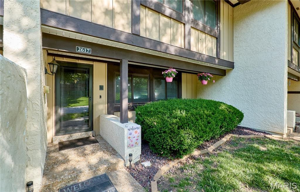 2617 Hampton Road C, St Charles, MO 63303