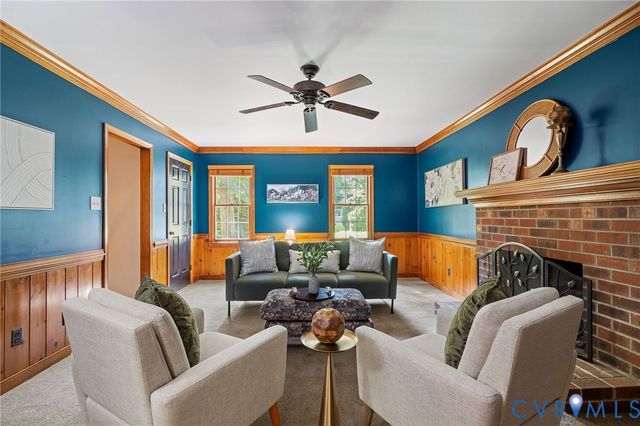 1433 Shirlton Rd, Midlothian, VA 23114