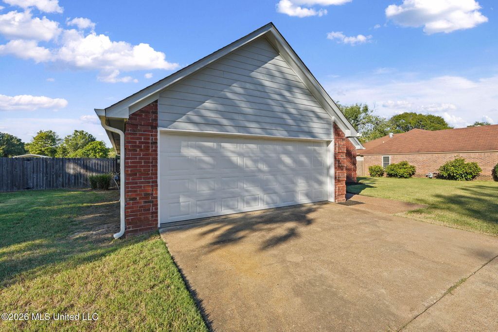 390 Shady Grove Drive, Hernando, MS 38632 — photo 4