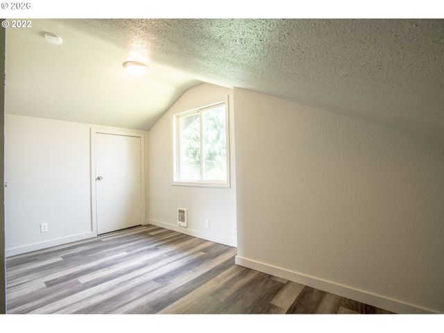 820 N 1ST Ave, Kelso, WA 98626