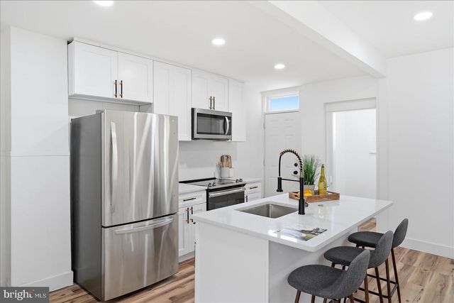 1624 CHILTON ST, Baltimore, MD 21218