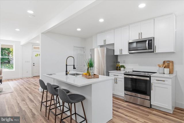 1624 CHILTON ST, Baltimore, MD 21218