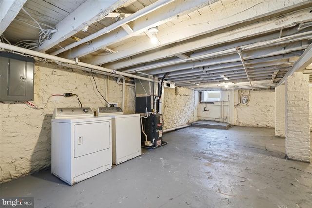 1624 CHILTON ST, Baltimore, MD 21218