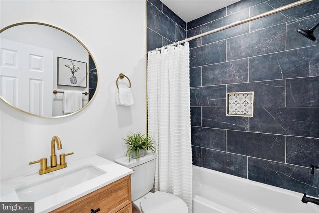 1624 CHILTON ST, Baltimore, MD 21218