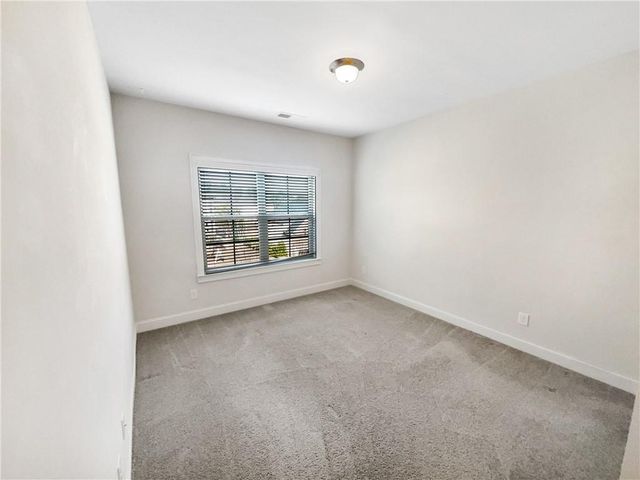 198 Hickory Pointe Drive, Acworth, GA 30101