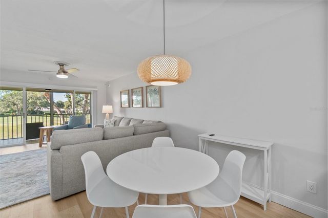 433 CERROMAR LANE 441, Venice, FL 34293