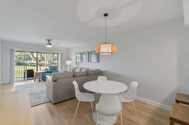 433 CERROMAR LANE 441, Venice, FL 34293