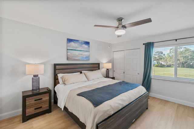 433 CERROMAR LANE 441, Venice, FL 34293